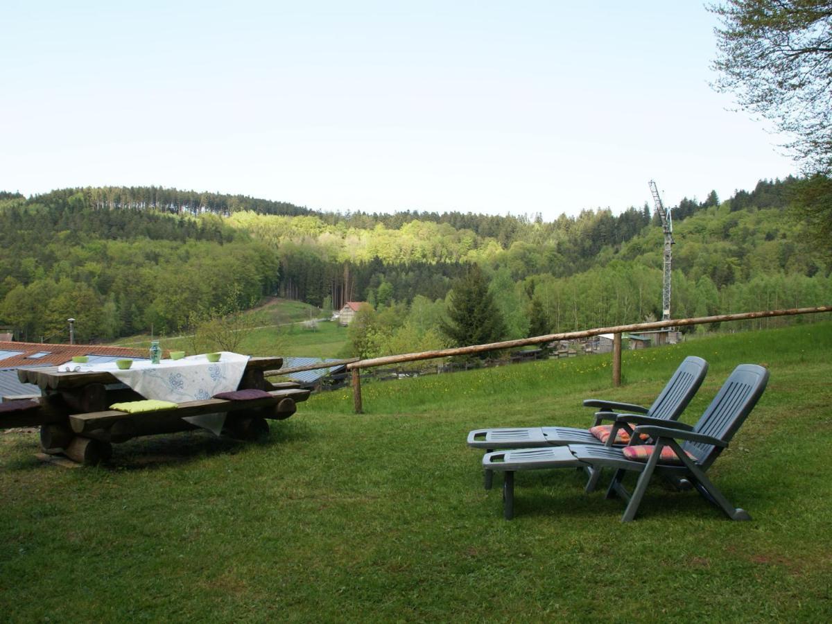 Cosy Holiday Home With Garden In Walscheid Buitenkant foto