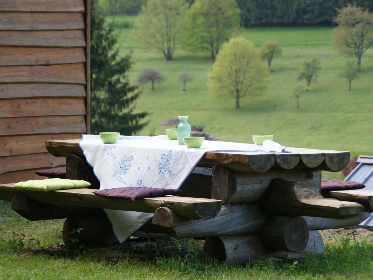 Cosy Holiday Home With Garden In Walscheid Buitenkant foto
